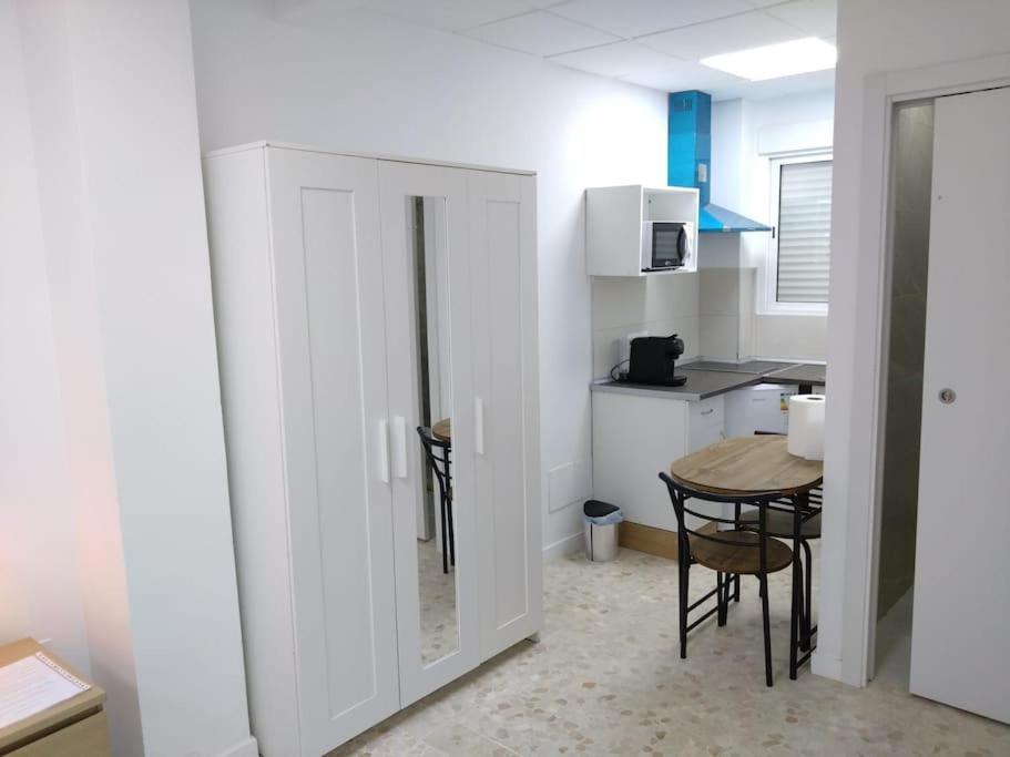 Appartment As A Service. Book It Now Málaga Esterno foto